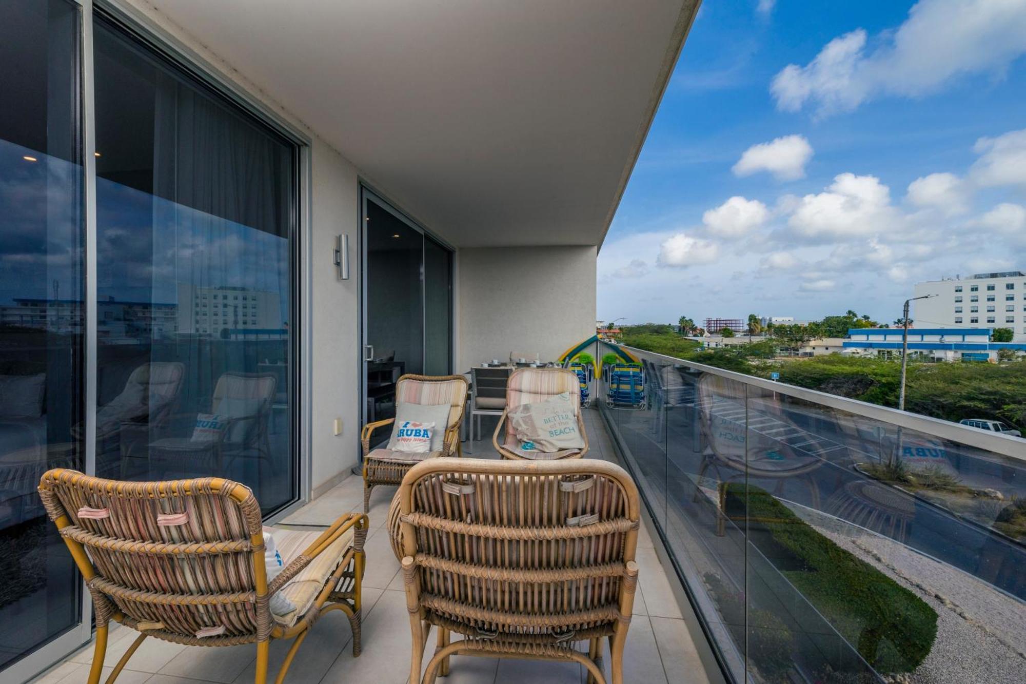 O Condominium Beachfront Residences, By Bocobay Aruba Palm Beach Ruang foto